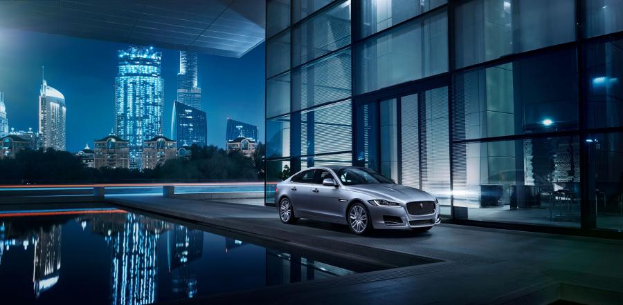  Jaguar XF Prestige 2015 года  (фото 4 из 13)